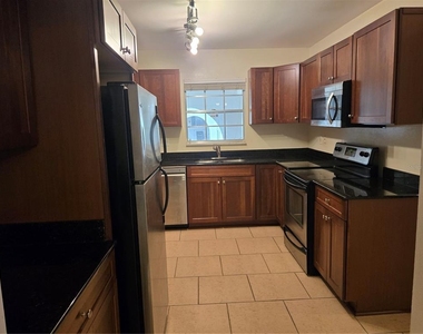 10350 Carrollwood Lane - Photo Thumbnail 6