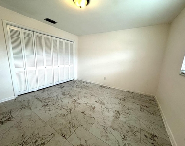 610 Indian Rocks Road N - Photo Thumbnail 13