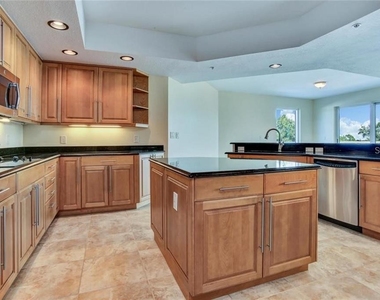 3507 Bayshore Boulevard - Photo Thumbnail 26