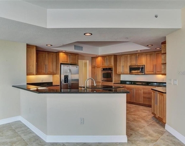 3507 Bayshore Boulevard - Photo Thumbnail 25