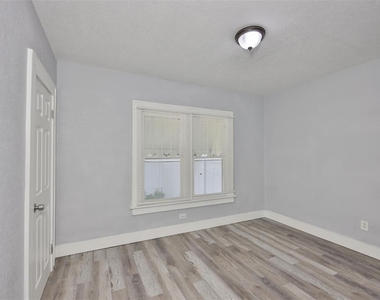 4736 5th Avenue S - Photo Thumbnail 8