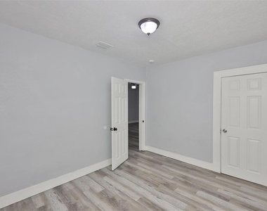 4736 5th Avenue S - Photo Thumbnail 9