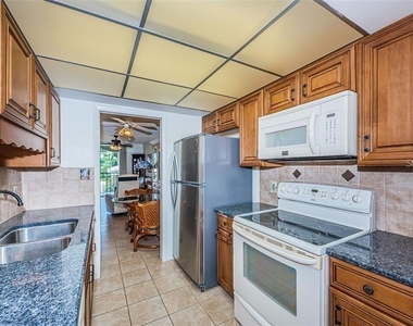 1324 Pasadena Avenue S - Photo Thumbnail 3