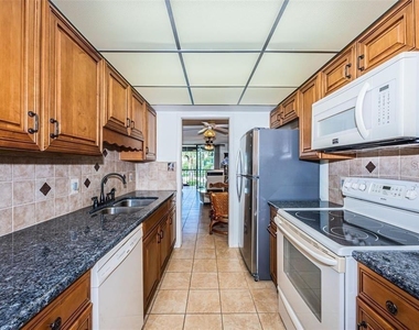 1324 Pasadena Avenue S - Photo Thumbnail 2