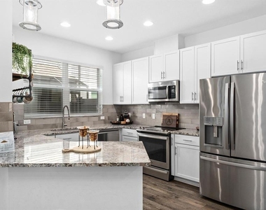 2444 Foggy Creek Circle - Photo Thumbnail 6