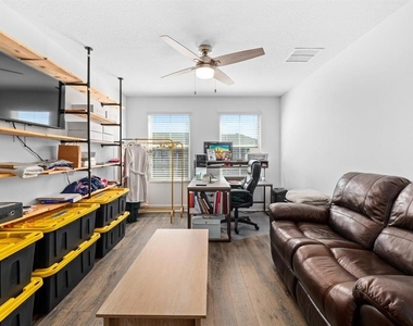 2444 Foggy Creek Circle - Photo Thumbnail 16