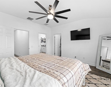 2444 Foggy Creek Circle - Photo Thumbnail 11