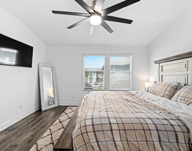 2444 Foggy Creek Circle - Photo Thumbnail 10
