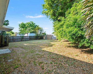 4923 S 82nd Street - Photo Thumbnail 27