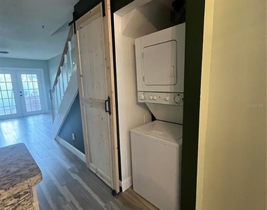 11359 Stratton Park Drive - Photo Thumbnail 4