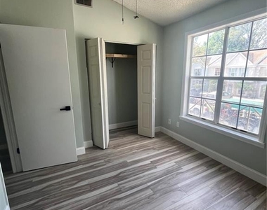11359 Stratton Park Drive - Photo Thumbnail 11