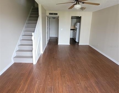 122 N Kings Avenue - Photo Thumbnail 5
