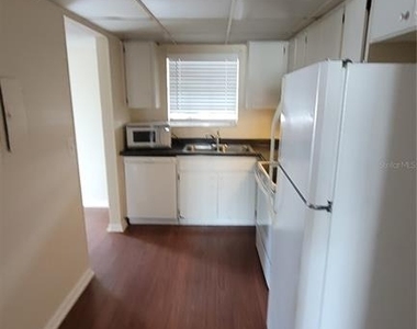 122 N Kings Avenue - Photo Thumbnail 1