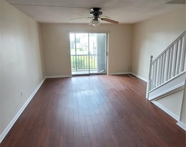 122 N Kings Avenue - Photo Thumbnail 3