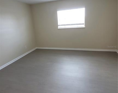122 N Kings Avenue - Photo Thumbnail 8