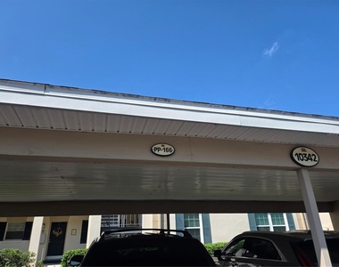 10342 Carrollwood Lane - Photo Thumbnail 16