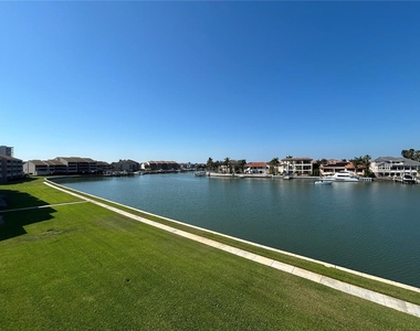 6260 Kipps Colony Court - Photo Thumbnail 41