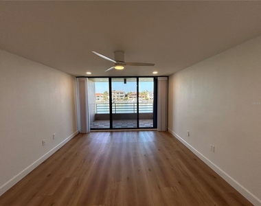 6260 Kipps Colony Court - Photo Thumbnail 33