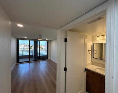 6260 Kipps Colony Court - Photo Thumbnail 15