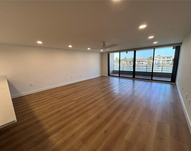 6260 Kipps Colony Court - Photo Thumbnail 12