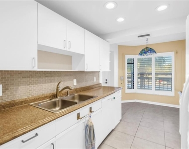 1320 Pasadena Avenue S - Photo Thumbnail 9