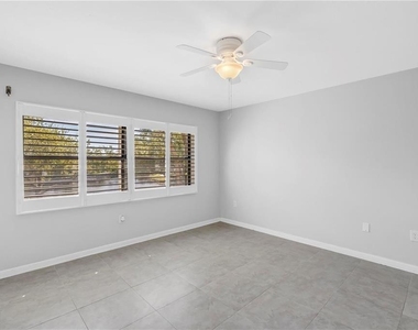 1320 Pasadena Avenue S - Photo Thumbnail 11