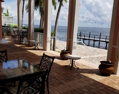 169 Pompano Drive Se - Photo Thumbnail 35