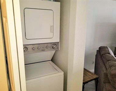 169 Pompano Drive Se - Photo Thumbnail 19