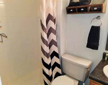 169 Pompano Drive Se - Photo Thumbnail 14