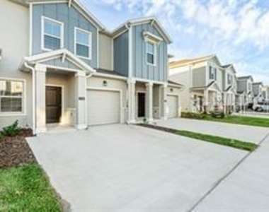 3054 Chantilly Drive - Photo Thumbnail 1