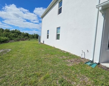 3054 Chantilly Drive - Photo Thumbnail 2