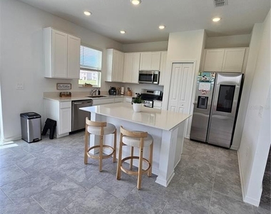 3054 Chantilly Drive - Photo Thumbnail 4