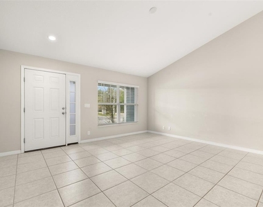 284 Reese Court - Photo Thumbnail 3