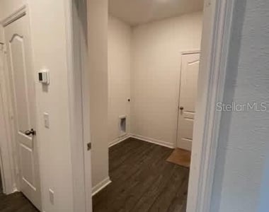308 Bass Court - Photo Thumbnail 9