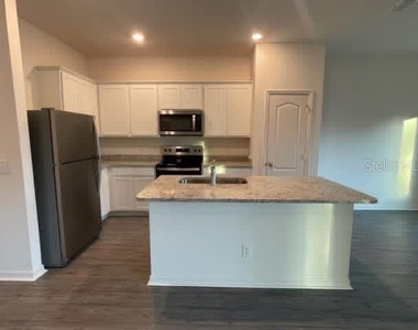 308 Bass Court - Photo Thumbnail 2