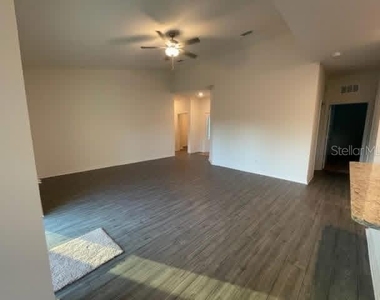 308 Bass Court - Photo Thumbnail 5