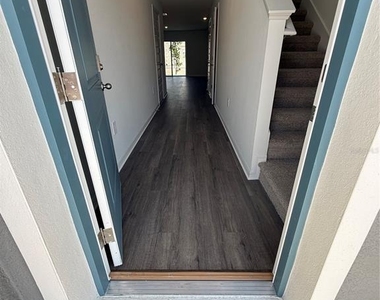 4622 Linda Drive - Photo Thumbnail 1