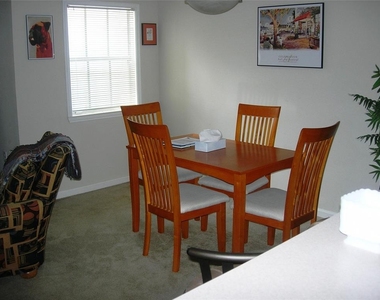 571 Water Street - Photo Thumbnail 12