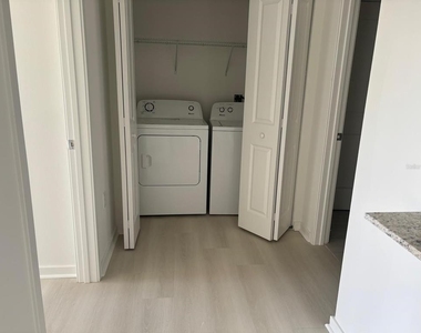 5587 Millenia Park Bulevard - Photo Thumbnail 11