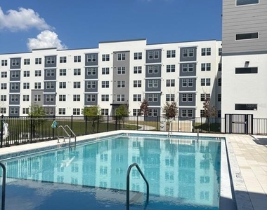 5587 Millenia Park Bulevard - Photo Thumbnail 14