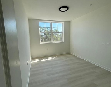 5587 Millenia Park Bulevard - Photo Thumbnail 13