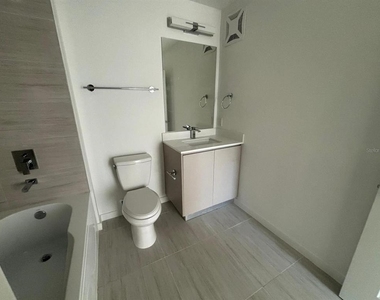 5587 Millenia Park Bulevard - Photo Thumbnail 9