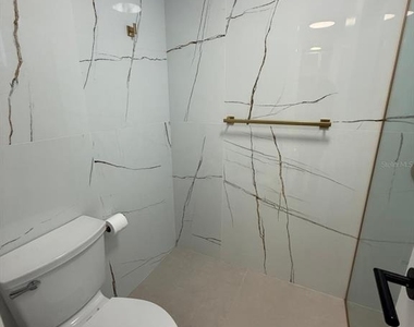 404 Constitucion Avenue - Photo Thumbnail 11