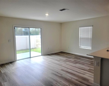 6534 Sw 82nd Loop - Photo Thumbnail 2