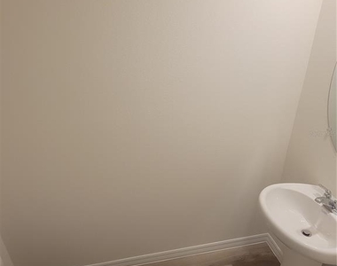 6534 Sw 82nd Loop - Photo Thumbnail 5
