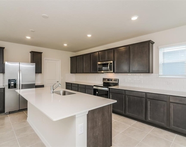 3734 Haddon Avenue - Photo Thumbnail 4