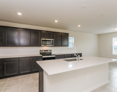 3734 Haddon Avenue - Photo Thumbnail 5
