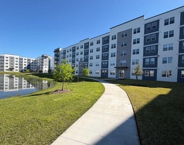 5587 Millenia Park Blvd - Photo Thumbnail 14