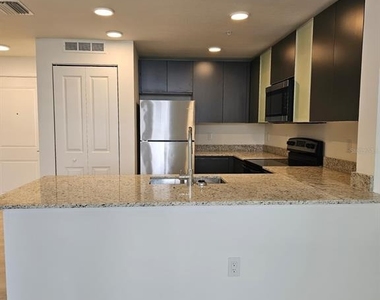 5587 Millenia Park Blvd - Photo Thumbnail 4