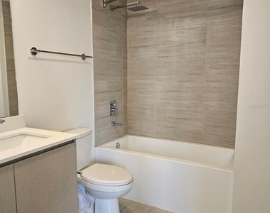 5587 Millenia Park Blvd - Photo Thumbnail 11